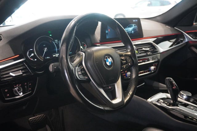 BMW 520d 2018 – bild 2
