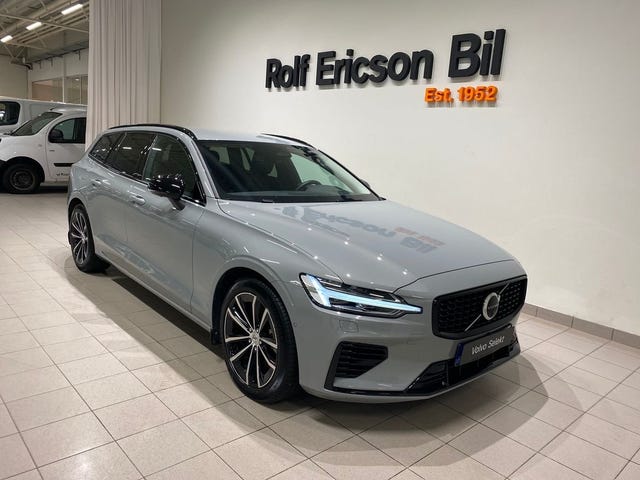 Volvo V60 2025