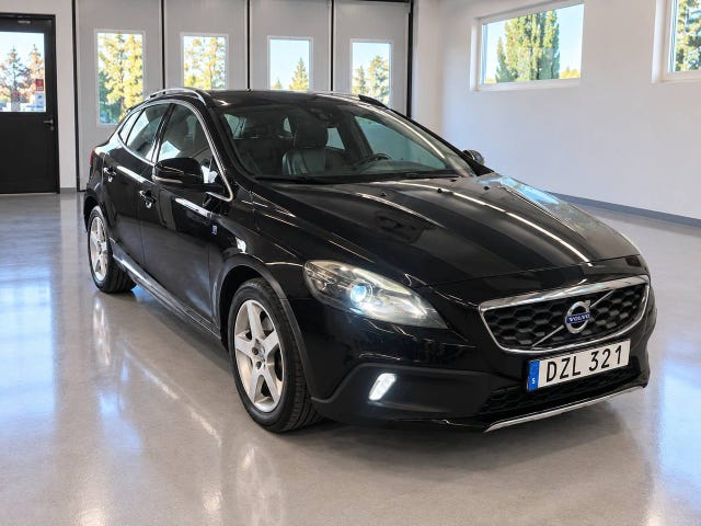 Volvo V40 Cross Country 2015