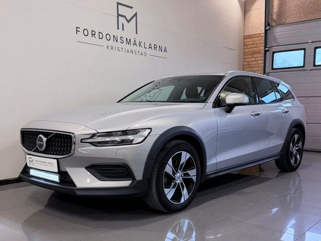 Volvo V60 Cross Country 2023 – bild 2