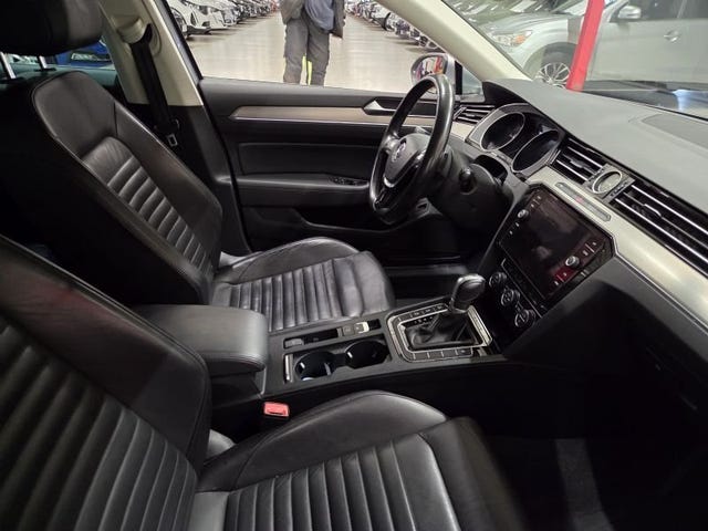 Volkswagen Passat 2018 – bild 4