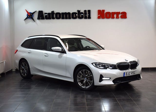 BMW 330e 2021
