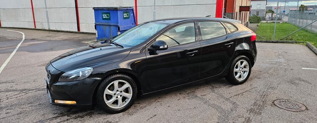Volvo V40 2015