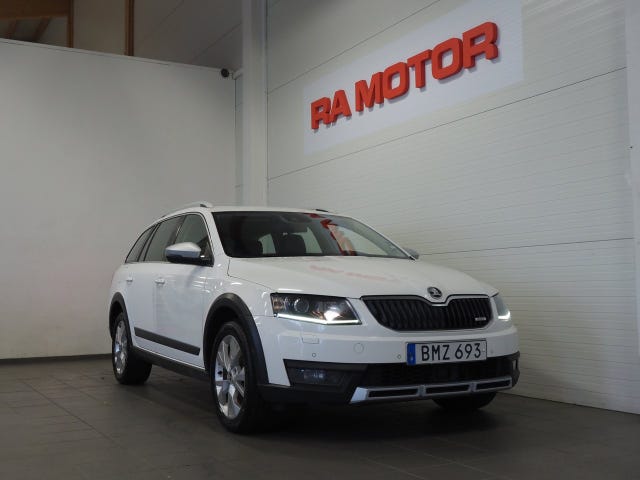 Skoda Octavia Scout 2015