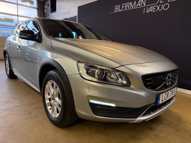 Volvo V60 Cross Country 2016