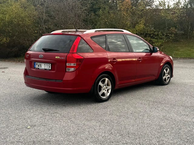 Kia Ceed 2012 – bild 3