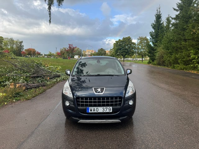 Peugeot 3008 2011
