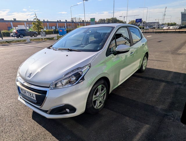 Peugeot 208 2015