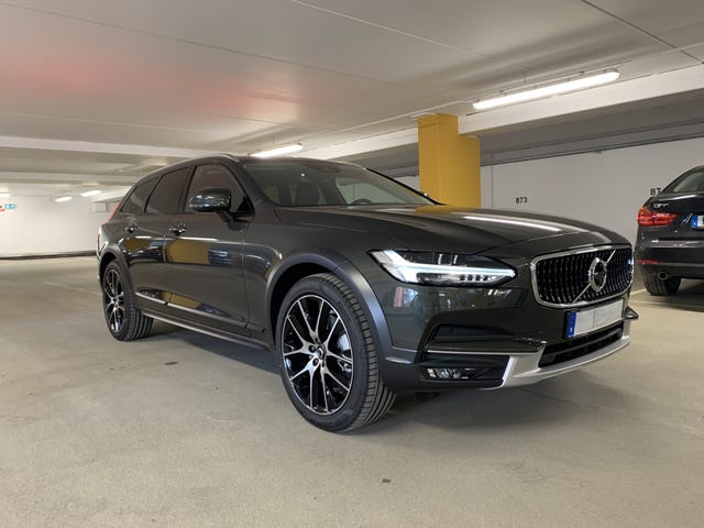 Volvo V90 Cross Country 2020 – bild 2