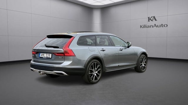 Volvo V90 Cross Country 2019 – bild 4