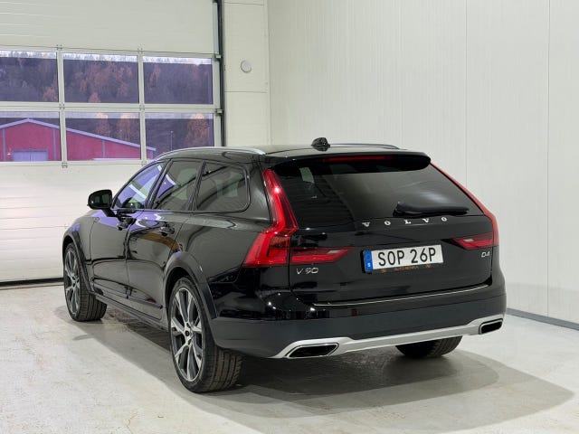 Volvo V90 Cross Country 2020 – bild 2