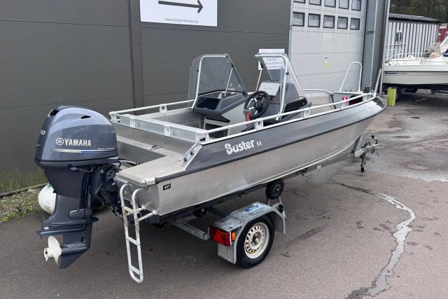 Buster M - Yamaha 50 hk 4 takt - 80 trailer