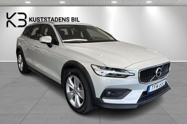 Volvo V60 Cross Country 2021
