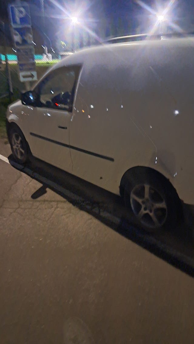 Volkswagen Caddy 2011