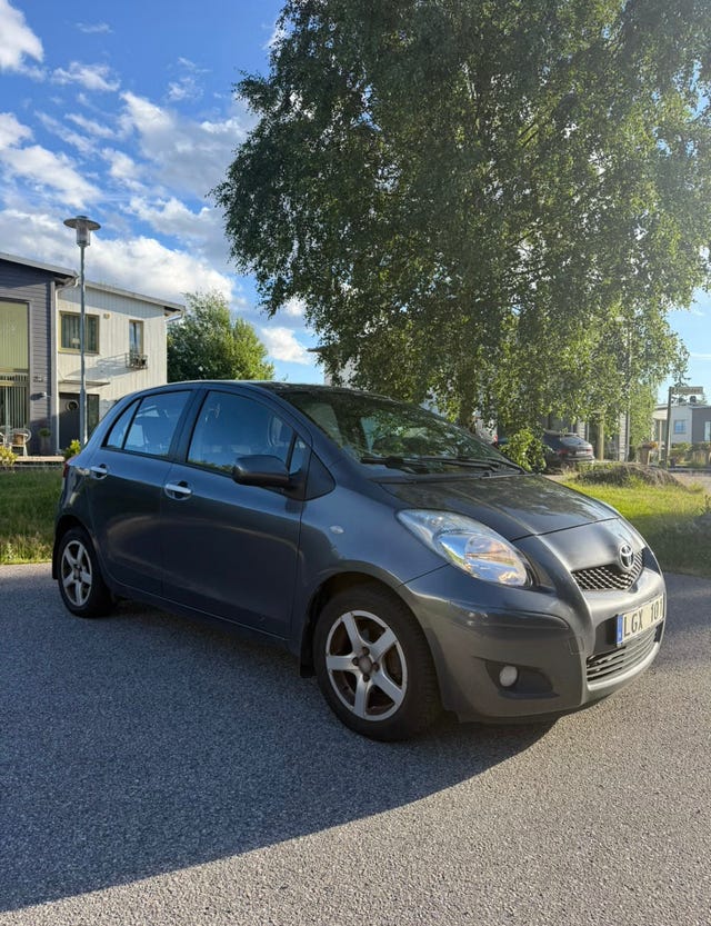 Toyota Yaris 2011