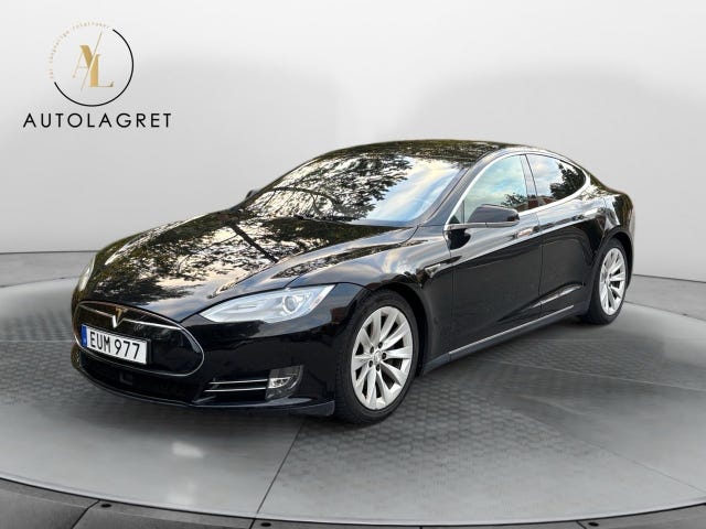 Tesla Model S 2015