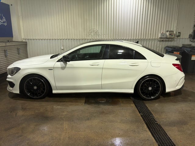 Mercedes-Benz CLA 250 2015