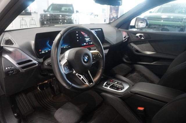 BMW 120 2026 – bild 2