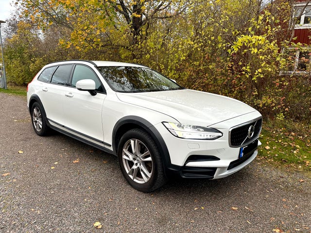 Volvo V90 Cross Country 2017
