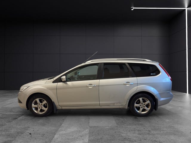 Ford Focus 2011 – bild 3