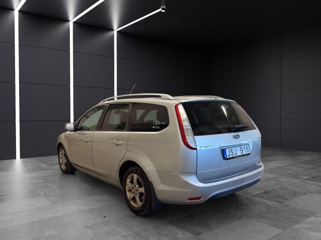Ford Focus 2011 – bild 4