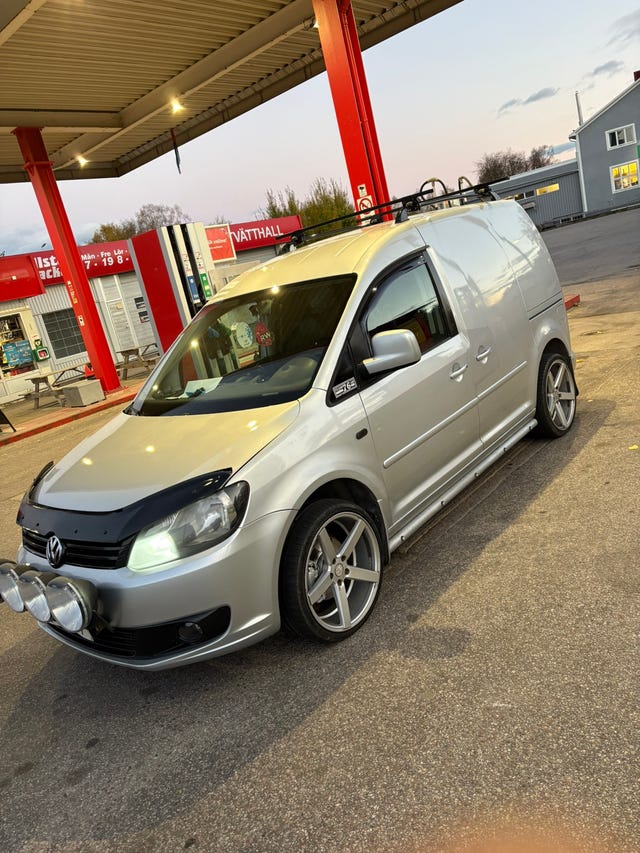 Volkswagen Caddy 2011