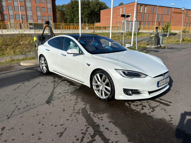 Tesla Model S 2019