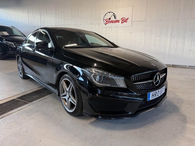 Mercedes-Benz CLA 200 2015