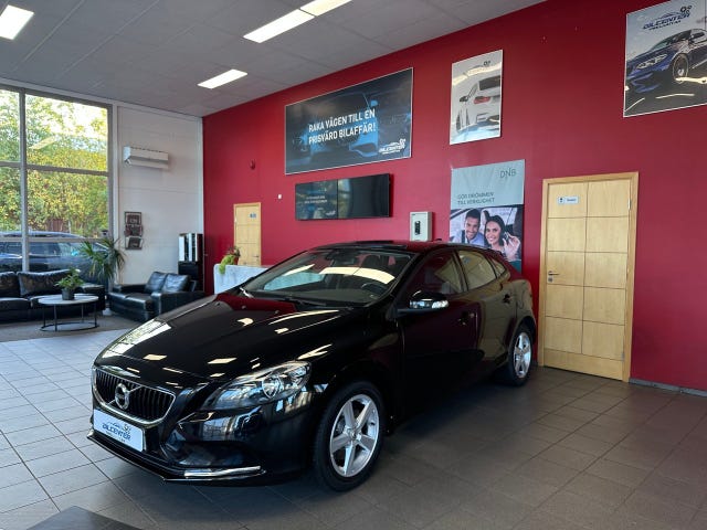 Volvo V40 2018