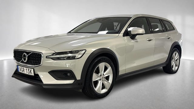 Volvo V60 Cross Country 2022