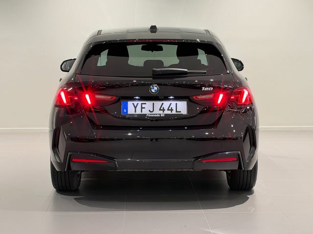 BMW 120 2026 – bild 4