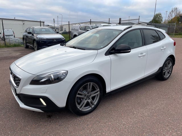 Volvo V40 Cross Country 2015