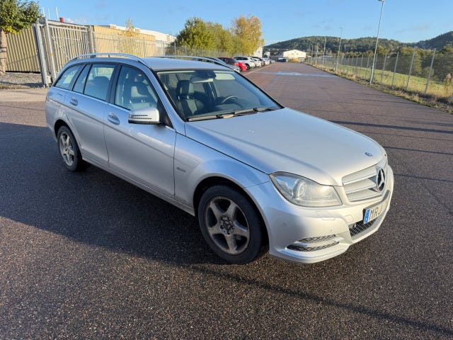 Mercedes-Benz C220 2012