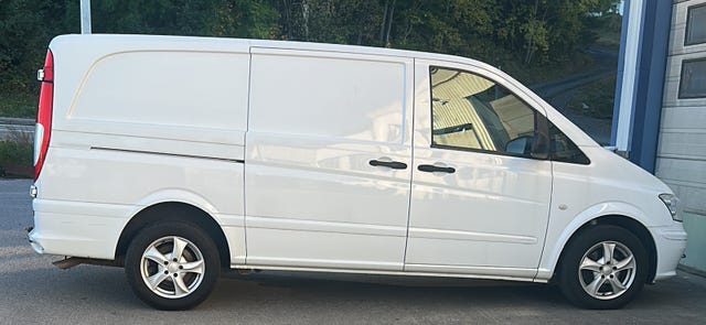 Mercedes-Benz Vito 113 2012