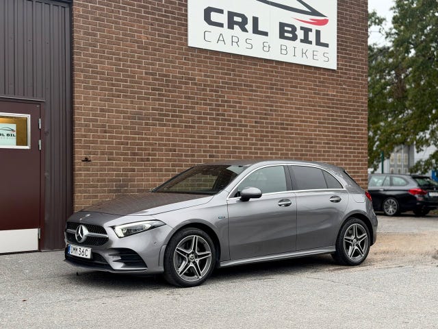 Mercedes-Benz A250 e 2021
