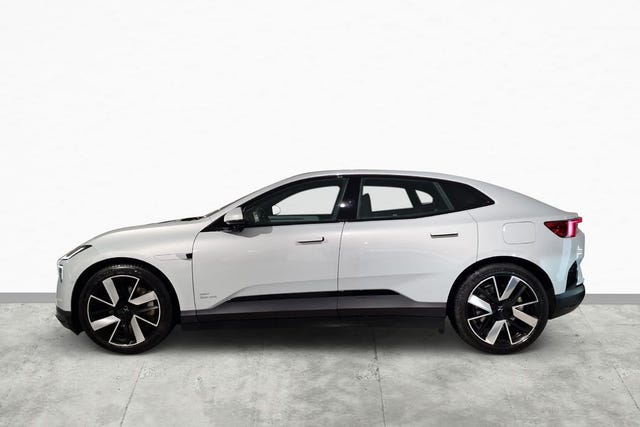 Polestar 4 2025