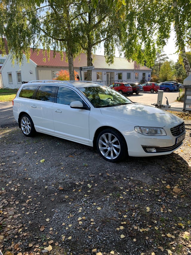 Volvo V70 2016