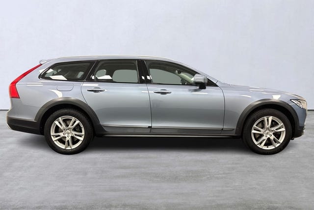 Volvo V90 Cross Country 2018 – bild 3