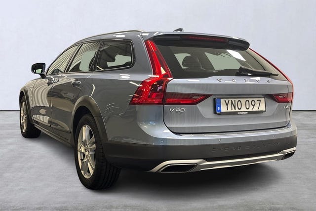 Volvo V90 Cross Country 2018 – bild 4