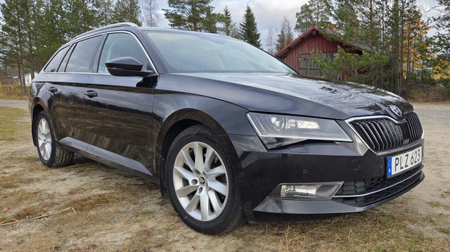 Skoda Superb 2018 – bild 2