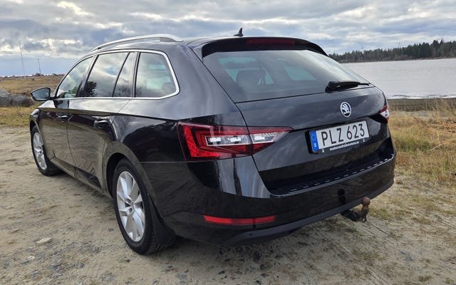 Skoda Superb 2018 – bild 4