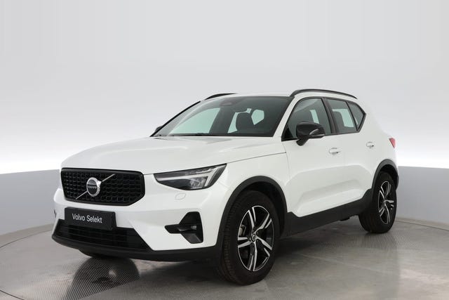 Volvo XC40 2025