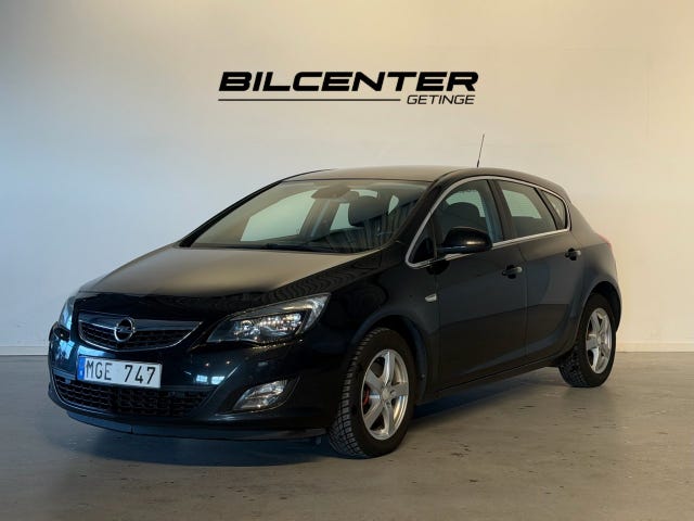 Opel Astra 2012