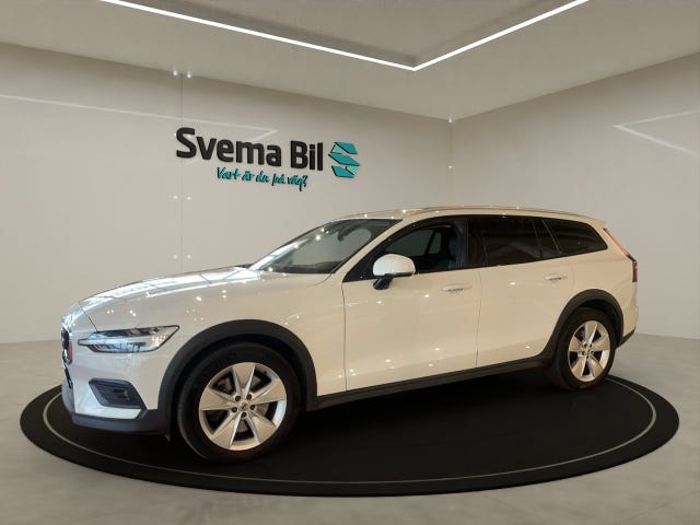 Volvo V60 Cross Country 2021