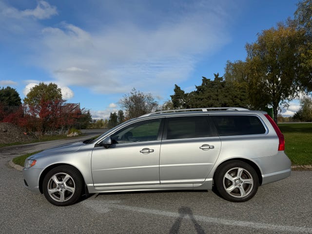 Volvo V70 2012 – bild 2