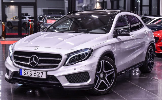 Mercedes-Benz GLA 220 d 2016