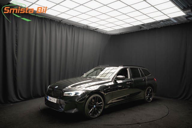 BMW 330e 2024