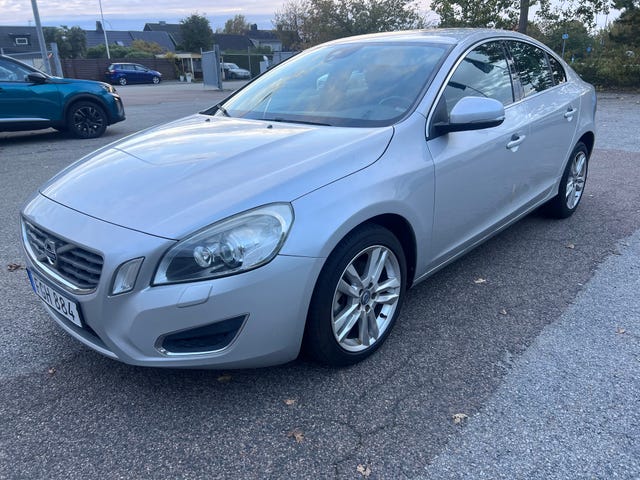 Volvo S60 2011