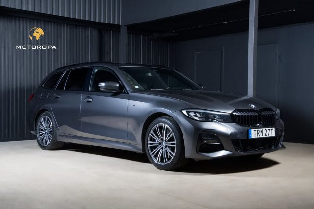 BMW 330e 2021