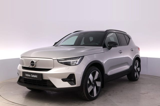 Volvo EX40 2025